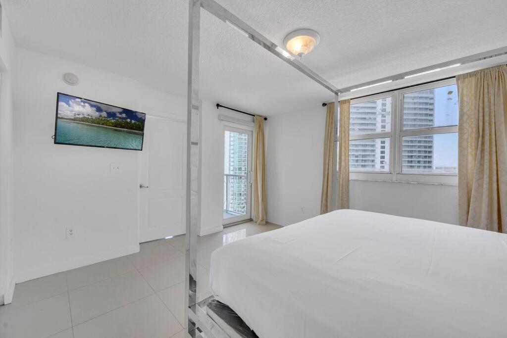 Luxurious Private Unit With Parking Apartment Miami Ngoại thất bức ảnh