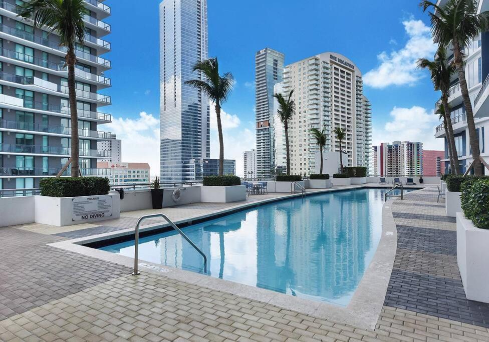 Luxurious Private Unit With Parking Apartment Miami Ngoại thất bức ảnh